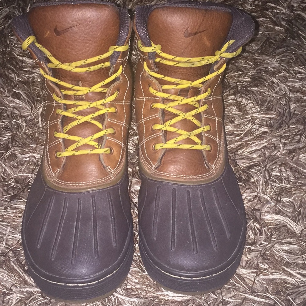 Men Nike Boots